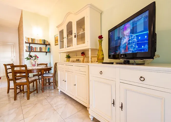 アパート Di Elizabeth ヴィアレッジョ