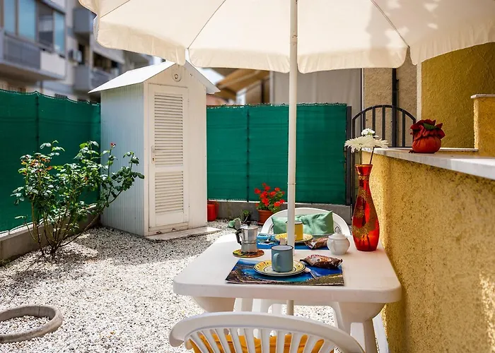 Di Elizabeth ヴィアレッジョ